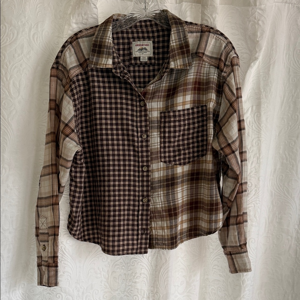American Eagle Cozy Cabin Cropped Flannel Shirt